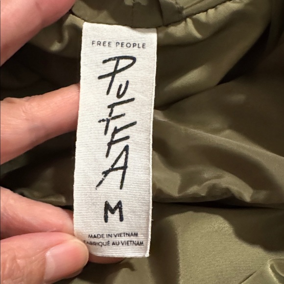 Free People Ella Puffer Puffa Jacket Olive Green Quilted Slouchy Lightweight-M - Picture 12 of 16
